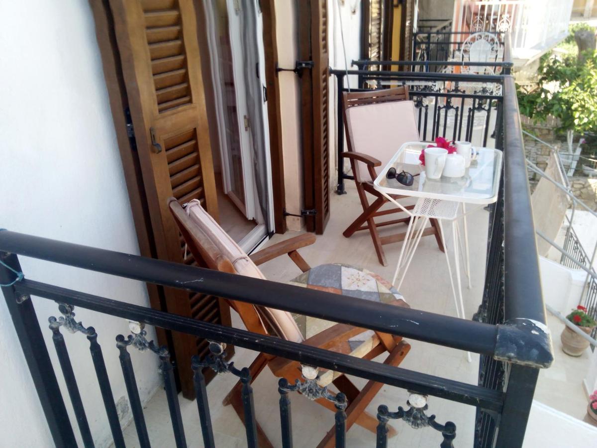 Soustas Apartments Longós Dış mekan fotoğraf