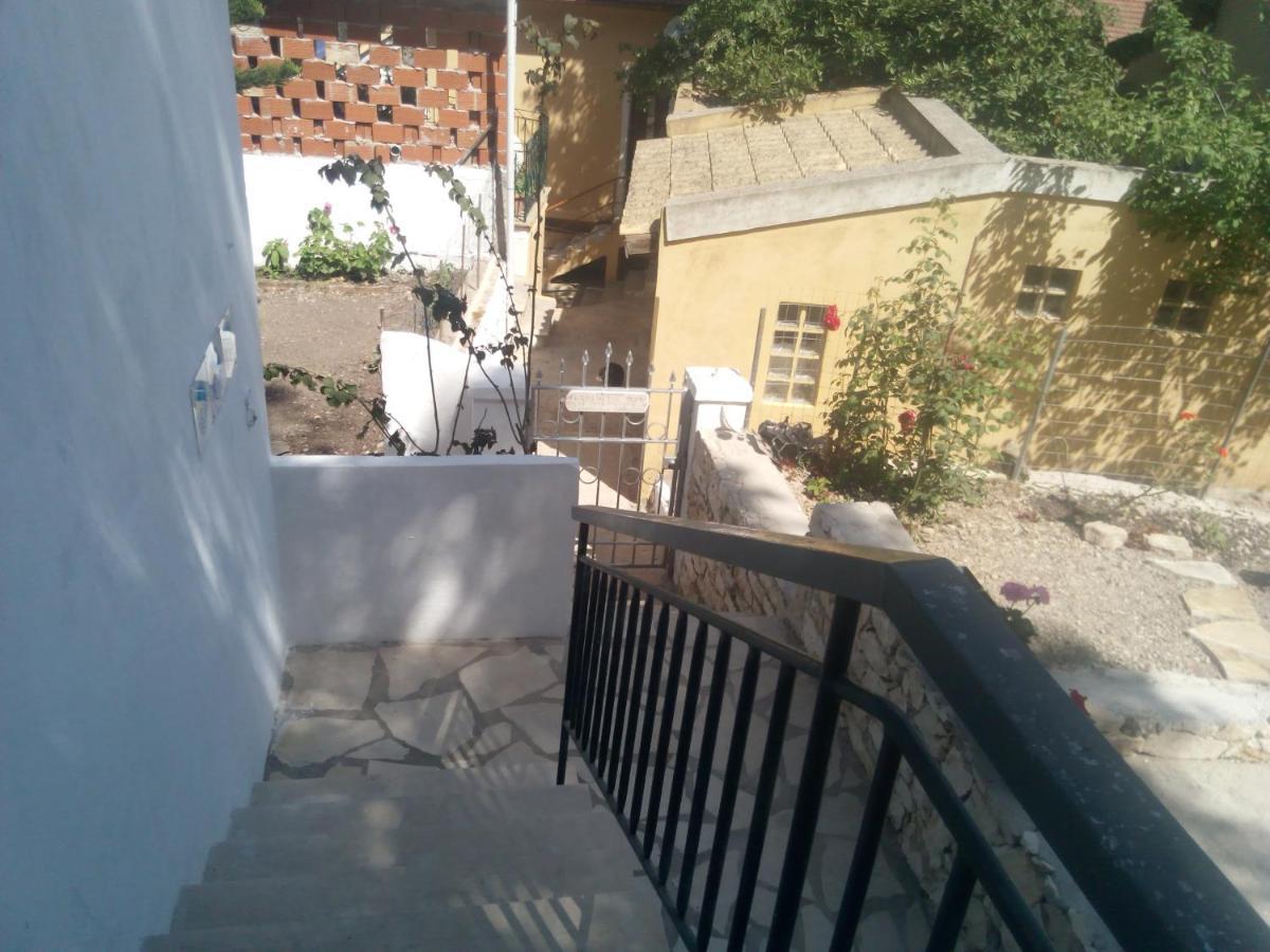Soustas Apartments Longós Dış mekan fotoğraf