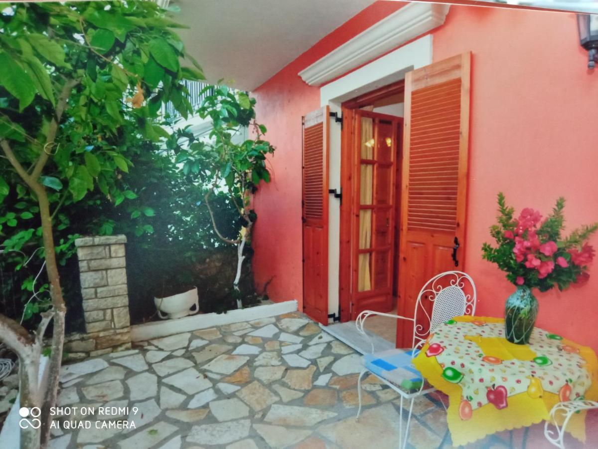 Soustas Apartments Longós Dış mekan fotoğraf