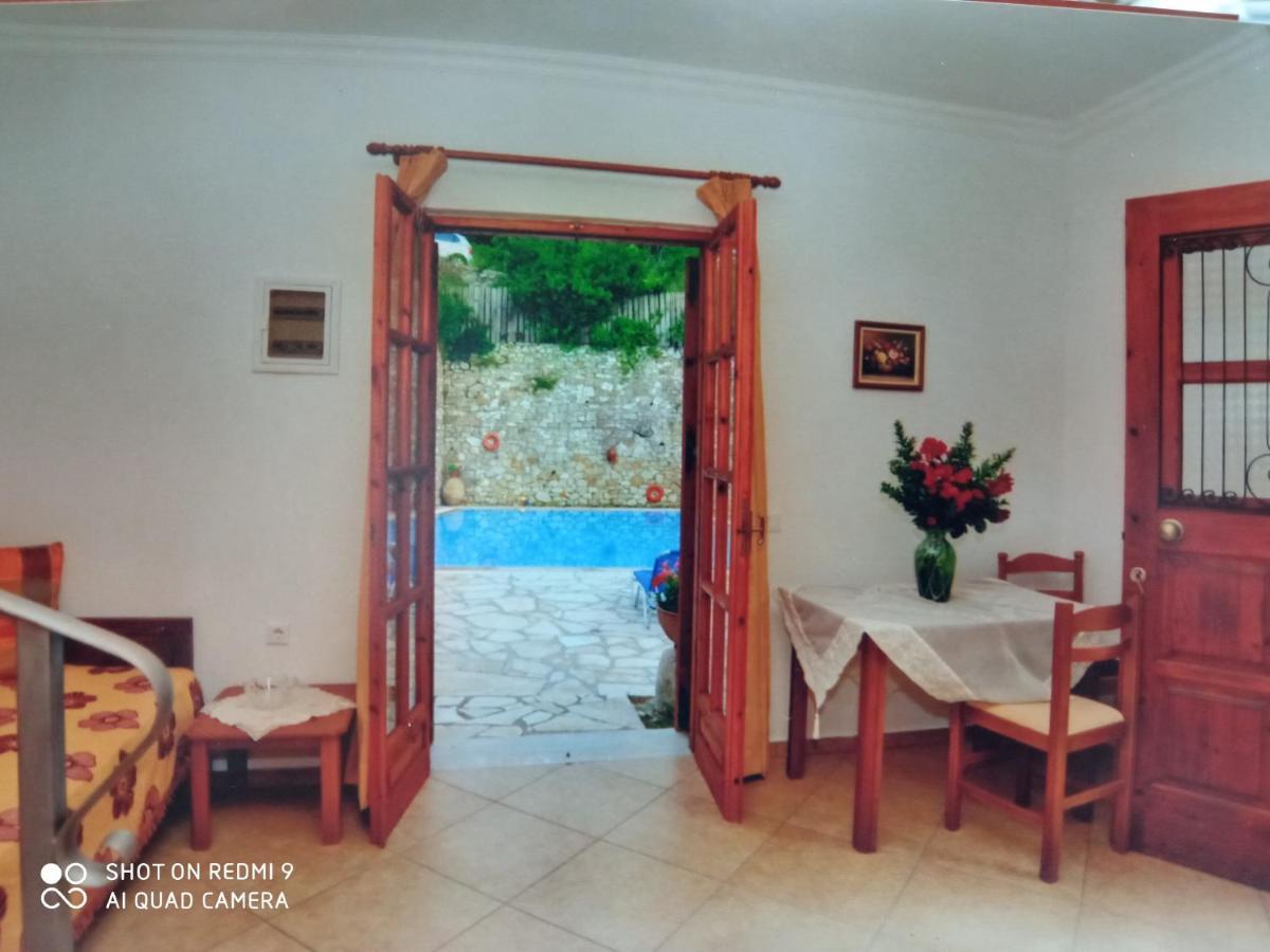 Soustas Apartments Longós Dış mekan fotoğraf