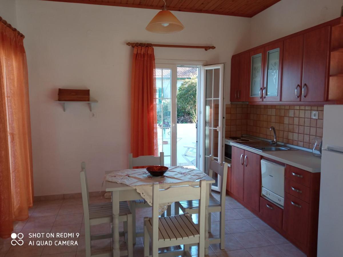 Soustas Apartments Longós Dış mekan fotoğraf
