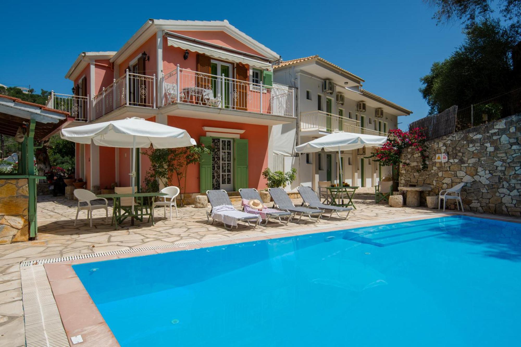 Soustas Apartments Longós Dış mekan fotoğraf