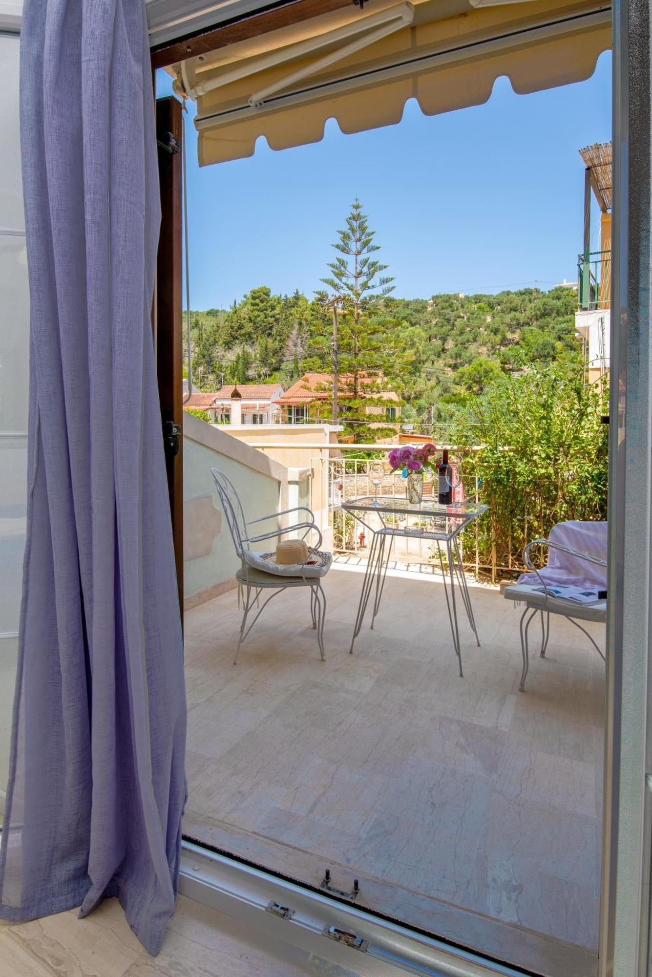 Soustas Apartments Longós Dış mekan fotoğraf