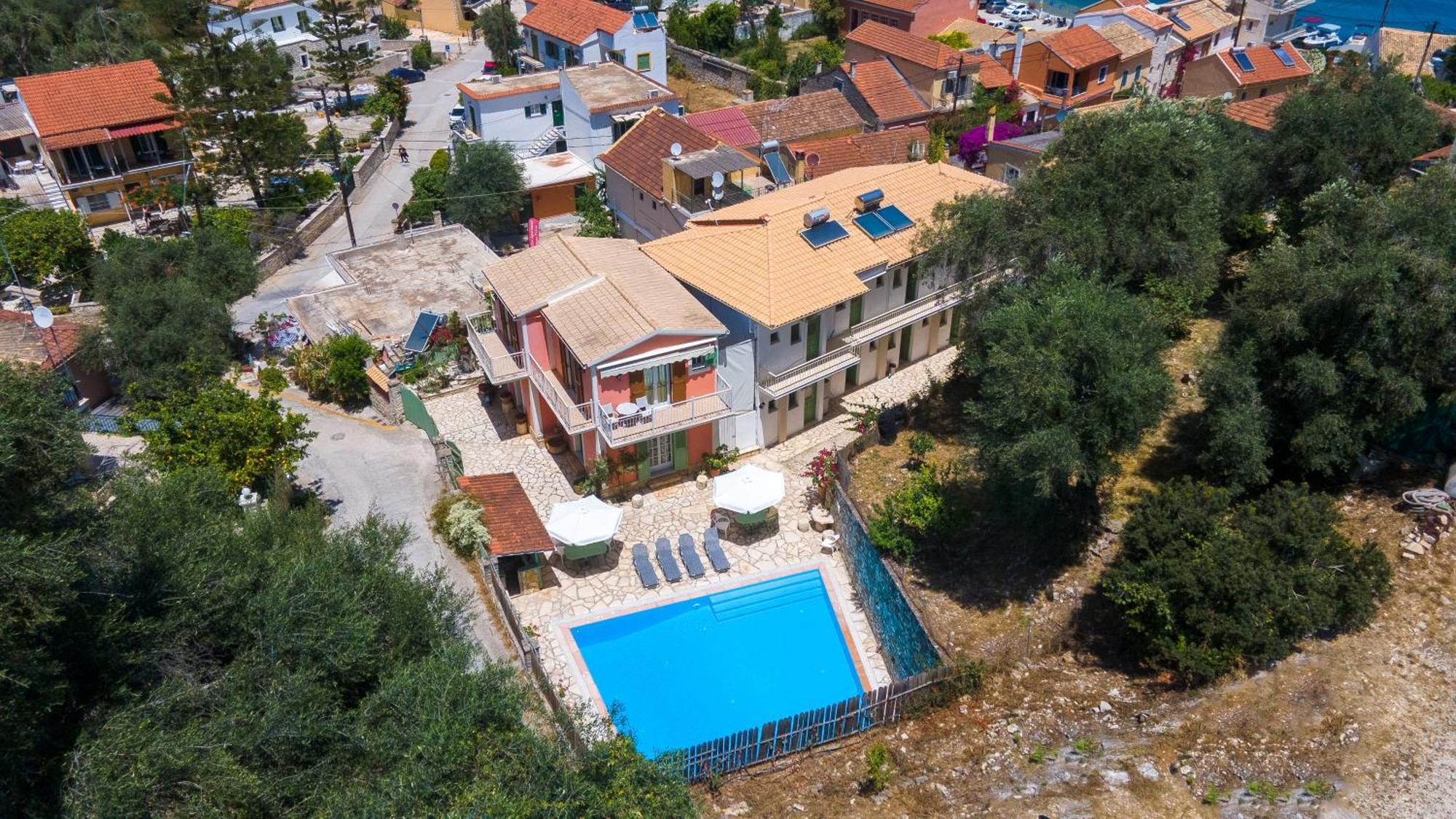 Soustas Apartments Longós Dış mekan fotoğraf